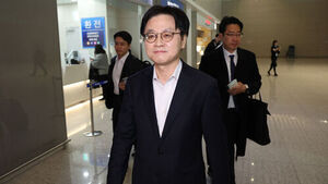 김정관, 캐나다 잠수함 수주 지원&middot;대미 투자 협의 위해 출국