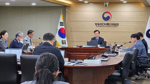 방미통위, '방송 3법' 시행령 의결&hellip;편성위 노조대표 유지