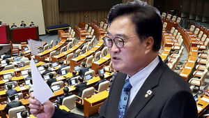 "개헌안 상정 않겠다"&hellip;본회의 산회 후 여야 반응은