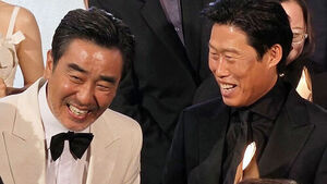 '30년지기' 유해진&middot;류승룡, 백상예술대상서 나란히 대상
