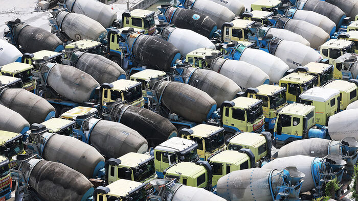 Ready-Mixed Concrete Union Strike Enters Second Day; 70 Construction Sites in Seoul Metropolitan Area Face Delays