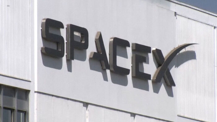 "When to Sell?" SpaceX Employees Grapple with Sudden Wealth