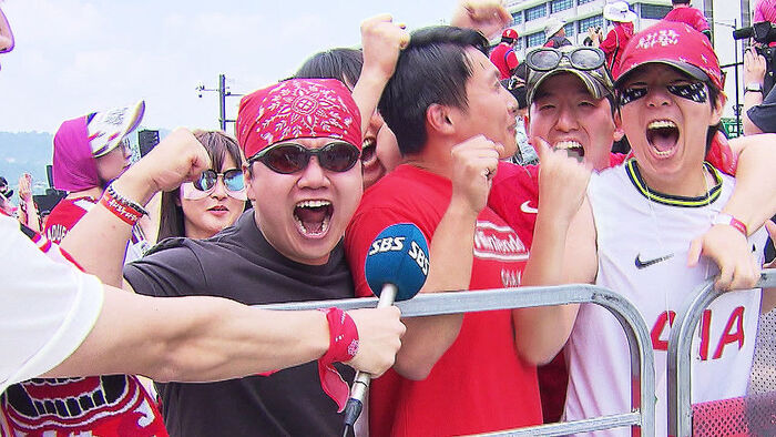 "Took a Day Off to Be Here": Passionate Cheering and Thrilling Comeback Victory