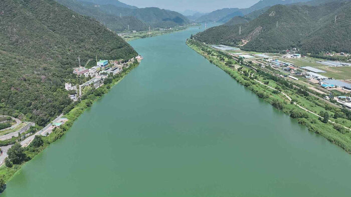 Early Summer Heat Triggers Algal Blooms; Nakdong River Under 'Caution' Alert