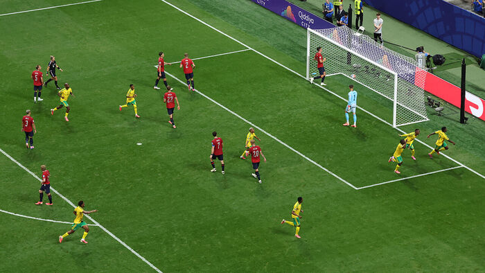 South Africa, Hong Myung-bo's Third Opponent, Draws 1-1 with Czech Republic