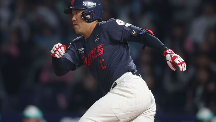 Lotte Giants' Jeon Jun-woo Sent Down to Minor League Again, Six Days After Return