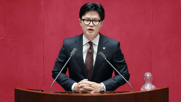 "System Destroyed for Private Interests of Those in Power": Han Dong-hoon Critiques President, Says Presidential Bid Depends on Public Demand