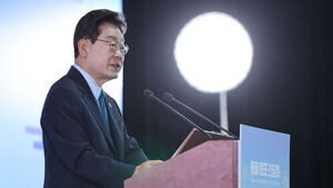 몽골 교민 만난 이 대통령 "국민이 나라 걱정하는 일 없을 것"