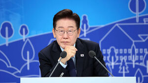 이 대통령 "보유세 강화 대체적 동의&hellip;범위&middot;차등 어떻게 둘지가 중요"