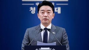 강훈식 "이 대통령 '연임, 헌법이 허용 않고 국민도 용인 않을 것' 언급"