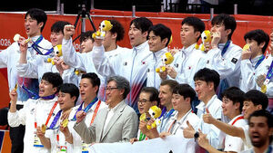 Defeating Archrival Japan for First Gold Medal in 12 Years... 'Lee Hyun-jung Scores 27' Explodes