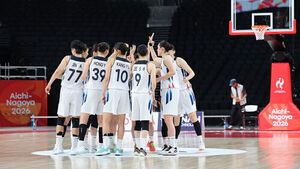18일 일본 나고야 아이치 인터내셔널 아레나에서 열린 2026 아이치&middot;나고야 아시안게임 여자 농구 조별리그 C조 1차전 대한민국과 말레이시아의 경기에 앞서 한국 선수들이 파이팅을 외치고 있다. (사진=연합뉴스)