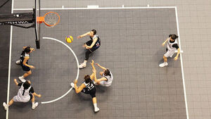 지난 7월 19일, 경기도 용인시 롯데몰 수지점에서 열린 2026 BNK금융 WKBL 3X3 트리플잼에서 선수들이 경기하고 있다.