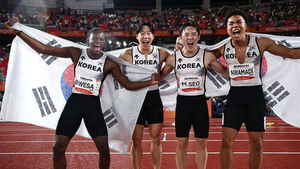 2026 아이치&middot;나고야 아시안게임 육상 남자 400m 계주 결선에서 동메달을 획득한 대한민국 대표팀 (사진=연합뉴스)