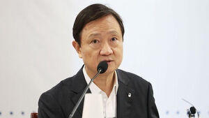 이찬진 "증권사 이익, 투자자는 손실&hellip;주주환원&middot;사회공헌 부족"