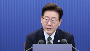 이재명 대통령이 1일 청와대에서 열린 수석보좌관회의에서 발언하고 있다. (사진=청와대통신사진기자단, 연합뉴스)