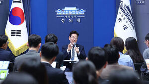 이 대통령 "전작권 맡겨놓고 방치할 상황아냐&hellip;반드시 신속히 환수"