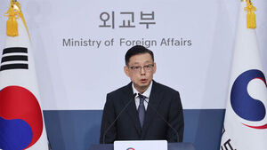 정부, 우크라이나 공관원 절반 철수 결정&hellip;"전향적 조치 없다고 판단"