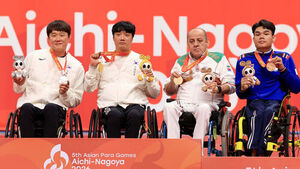 탁구 박진철, 김경현 꺾고 장애인AG 단식 3연패 달성