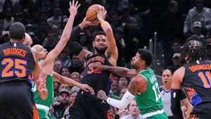 Defending NBA Champions New York Knicks Fall to 2-0 Start Amid Championship Ring Controversy