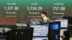 원&middot;달러 환율, 1,340원대로 상승&hellip;달러 매수세에 14원↑