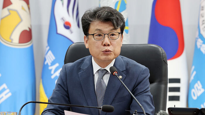 진성준, '거부' 사흘 만에 미국 비자 발급&hellip;"뒤늦게나마 다행"