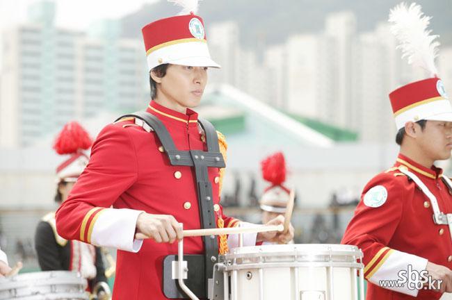 イ・ドンゴン主演　韓国ドラマ『スマイルアゲイン』
