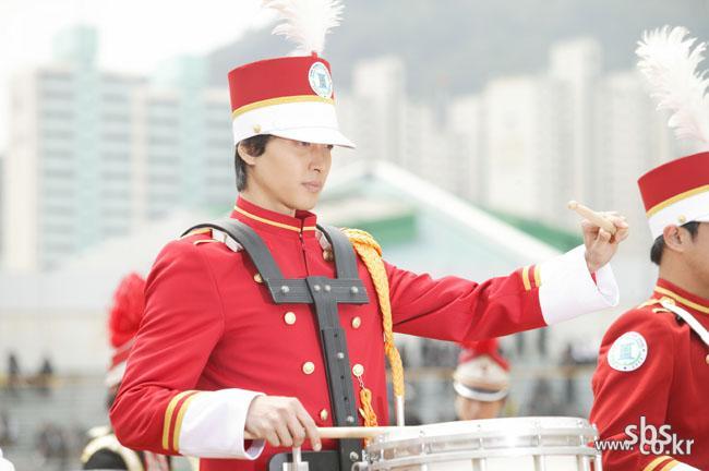 イ・ドンゴン主演　韓国ドラマ『スマイルアゲイン』