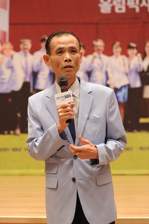 노민상  박태환 200m 은메달…판정번복 이겨내 대견 