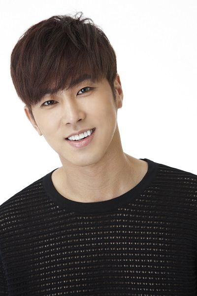 유노윤호, 오늘 만기 전역…전역 소감 예정