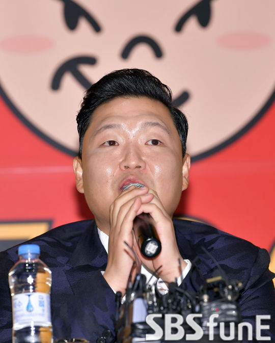 기사 대표 이미지:싸이 컴백, 전 세계 외신 높은 관심