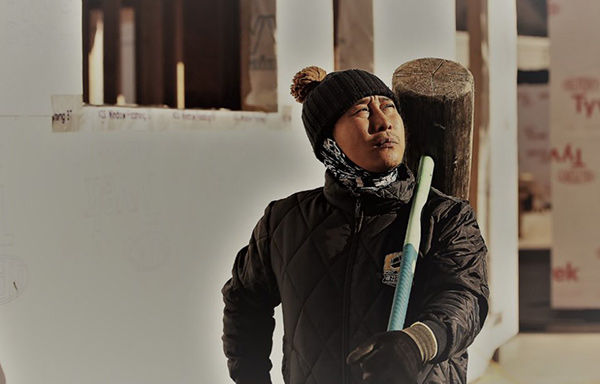기사 대표 이미지:김병만, 30일 안에 목조주택 짓기 프로젝트 시작