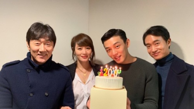 '국가부도의 날', 흥행은 맑음…9일 만에 200만 돌파