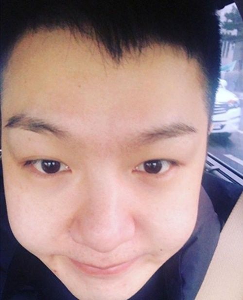기사 대표 이미지:군 입대 비투비 이창섭, 삭발 머리 공개 "예지앞사"