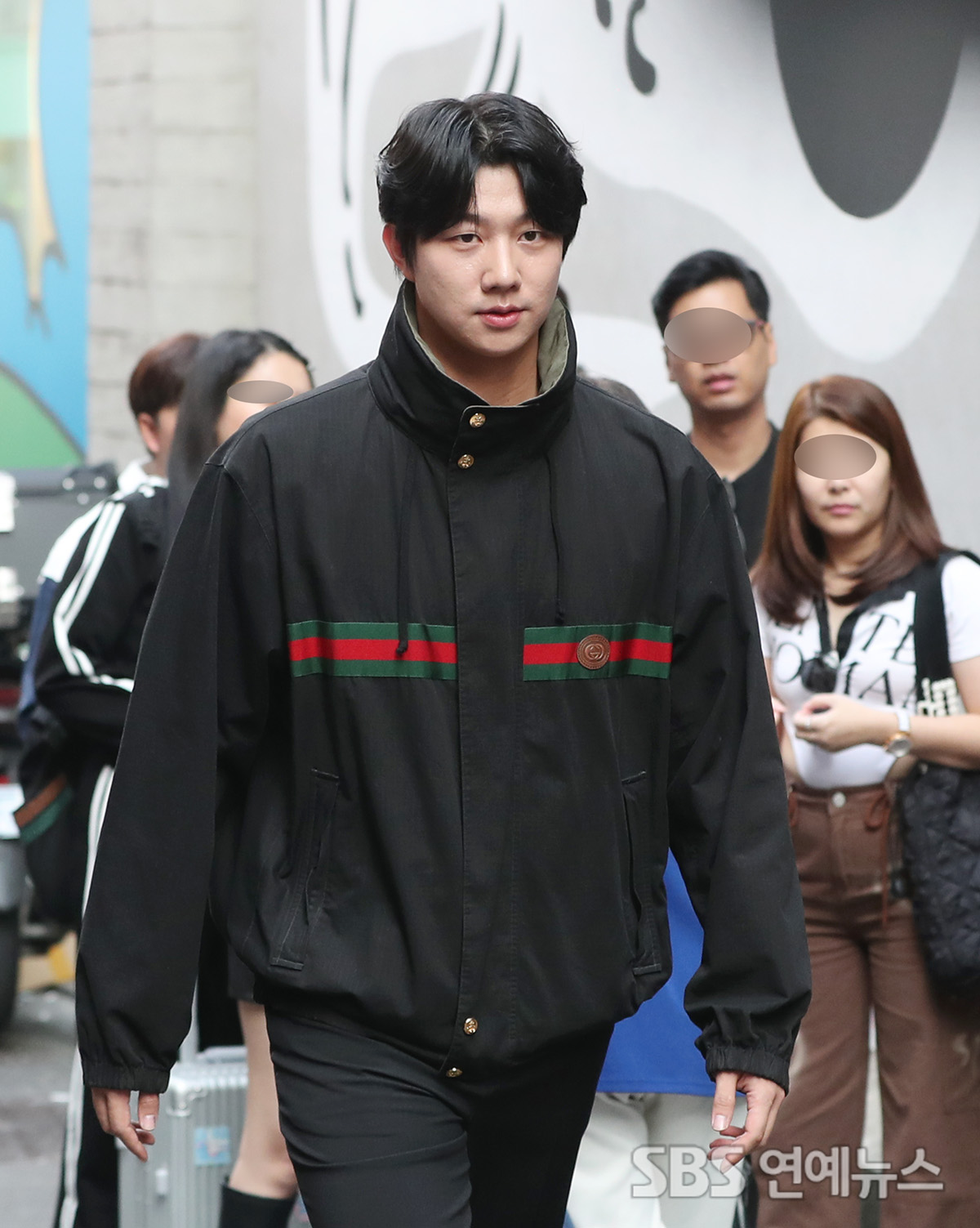 [E포토] 기도훈</font>, '자켓으로 완성한 가을 패션'