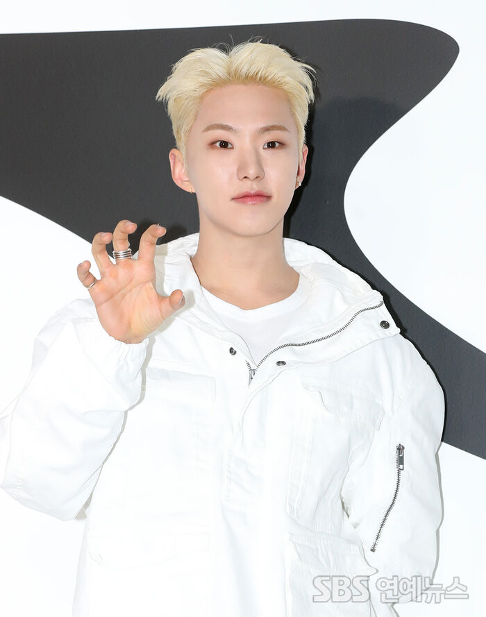 SEVENTEEN's Hoshi Spreads Positive Influence: 5 Classrooms Completed at Public School in Zambia