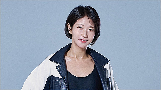 손문선, 복근만큼 선명한 새 소속사와 전속계약 각오&hellip;"유튜브 넘어 레거시로"