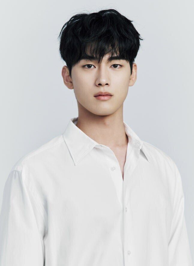 Actor Hong Min-gi Wrapped Up in Dating Violence Allegations by Influencer A