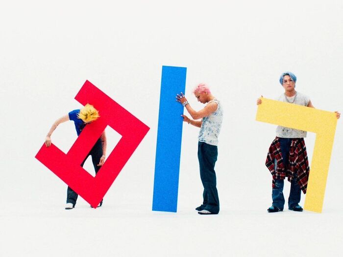 BIGBANG Sweeps Domestic Music Charts Upon Release of New Single 'BiiiG'