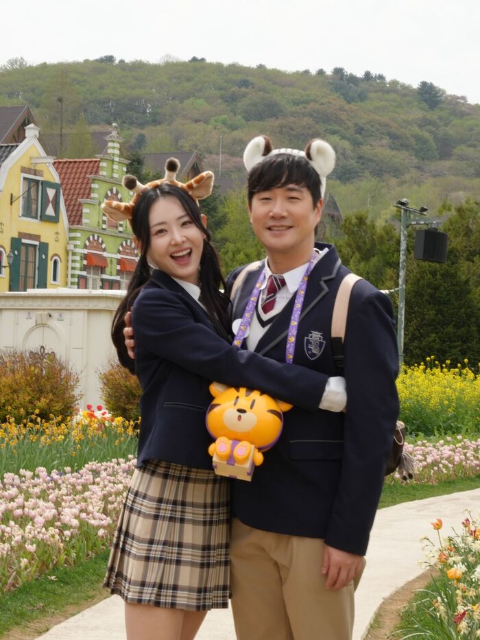 Bae Sung-jae ♥ Kim Da-young Expecting First Child a Year and a Half After Marriage