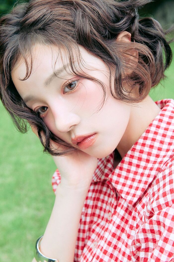 i-dle YUQI Sells Out 10,000 Seats for First Solo Fan-Con in Guangzhou