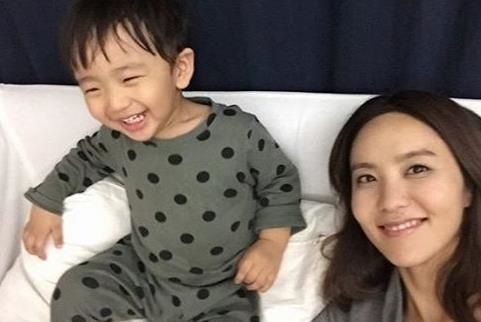 박지윤 아들 얼굴 보니, 남편 최동석 축소판