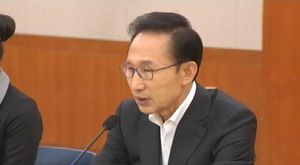 이 대통령, 고(故) 김영일 광복회장 조문