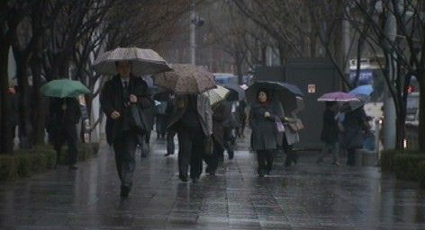 천둥·번개 동반한 비…각별한 주의 요망