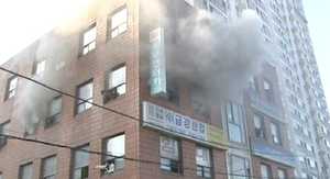 추위 피하려 피운 불, 건물로 번져&hellip;큰불 낼 뻔