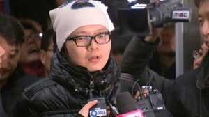 귀국 신정환 "죄송합니다"&hellip;도박 의혹 집중 추궁