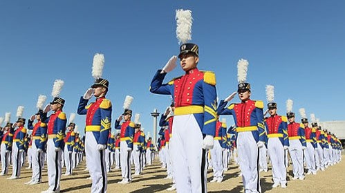 軍 사관학교 민간교수 4배 확대