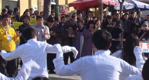 표심 잡는 선거 로고송 '젊은 트로트가 대세'