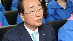 초대 지방자치발전위 위원장에 심대평