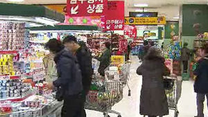 초저가&middot;실속상품만 찾는 '불황형' 소비시대